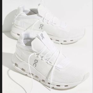 On Running Cloudnova Women’s sneakers 9 white